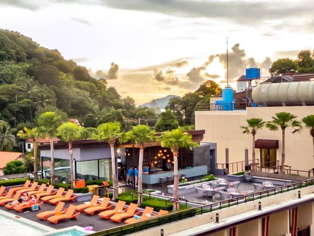 Bandara Phuket Beach Resort