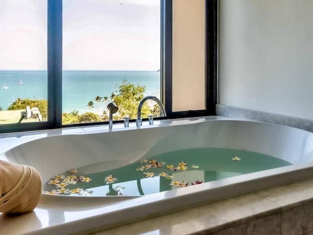 Bandara Phuket Beach Resort