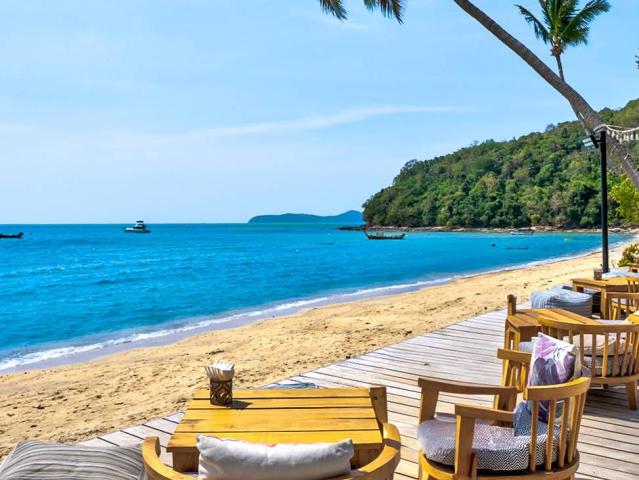 Bandara Phuket Beach Resort