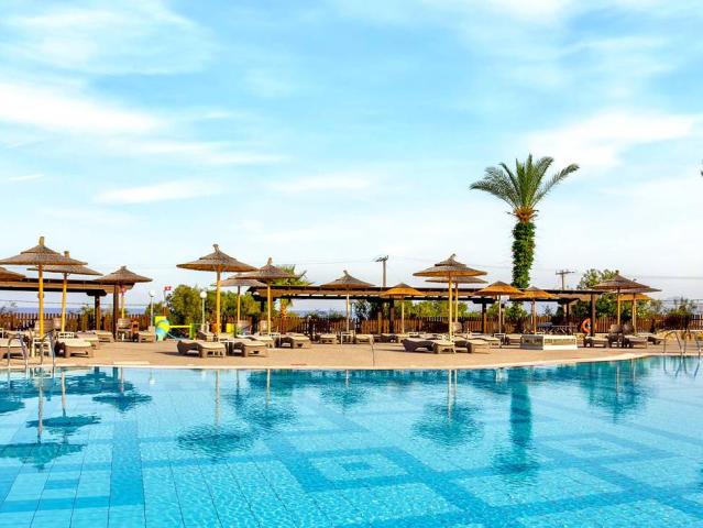 Grand Blue Beach