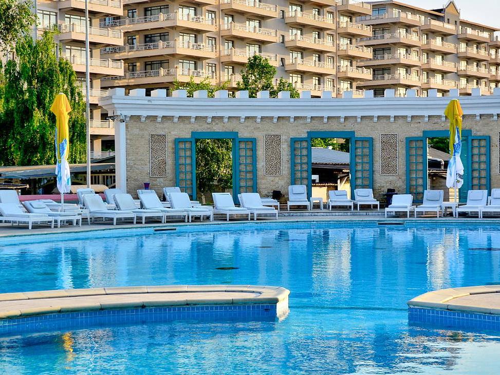 Phoenicia Luxury