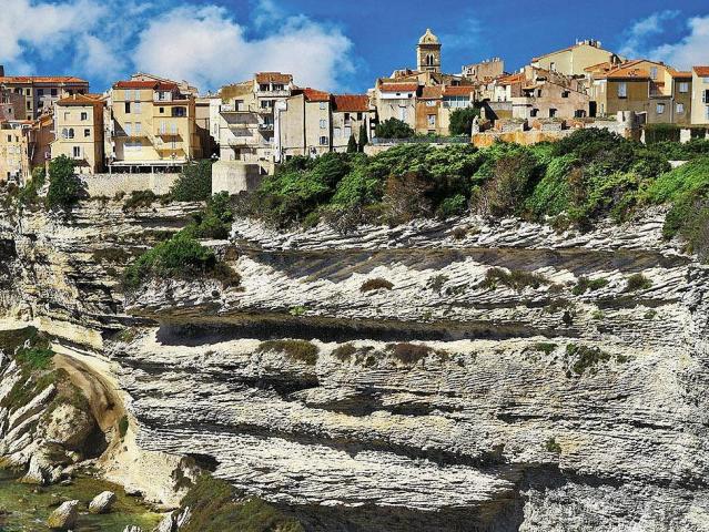 ﻿Sardinie a Korsika - smaragdové perly