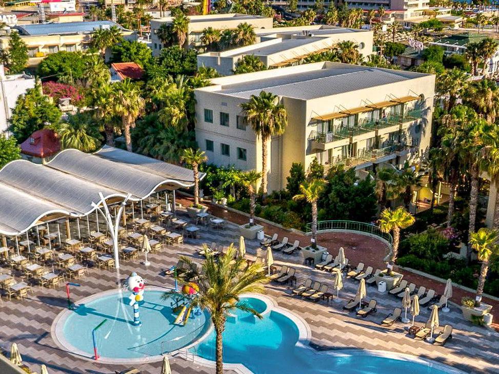 Star Beach Village