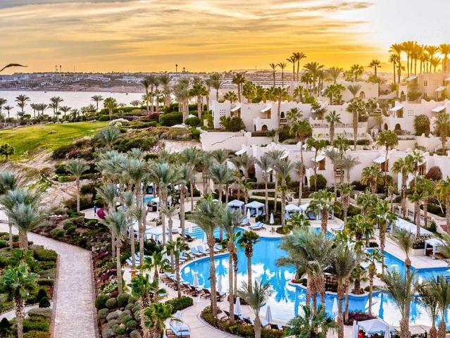 Four Seasons Resort