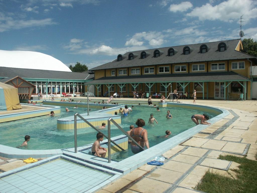 CK, jednodenní koupání v termálech Mošoň, Maďarsko