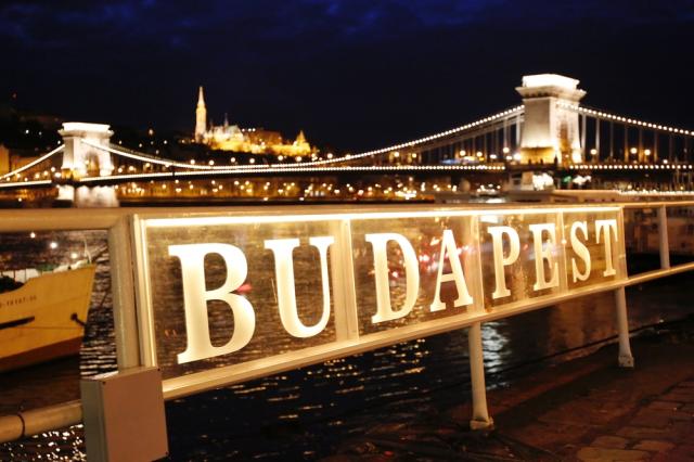 CK, Maďarsko, jednodenní výlet do Adventní Budapešti