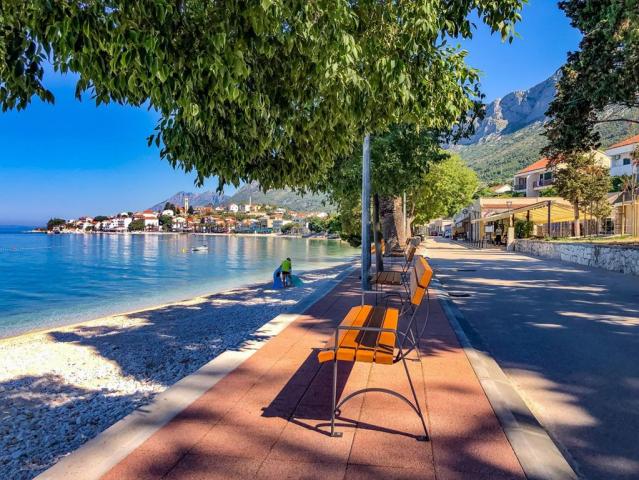 CK Gradac promenáda