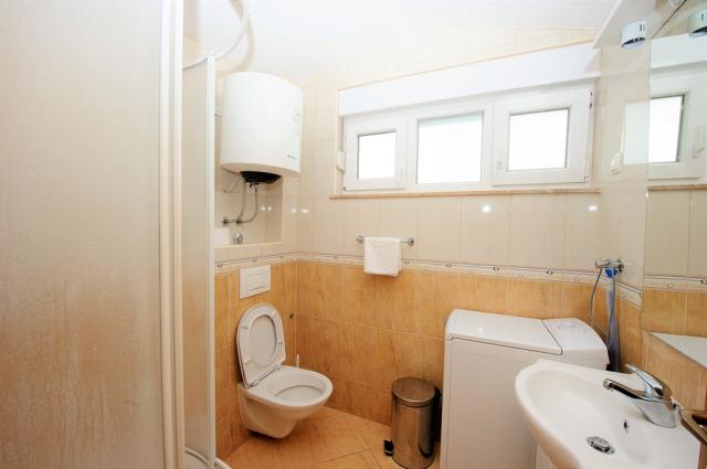 CK Gradac Vila Biokovo apartmán 2+2 (č.7) koupelna