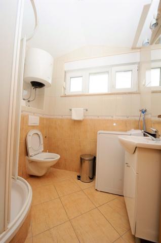 CK Gradac Vila Biokovo apartmán 2+2 (č.7) sociální zařízení