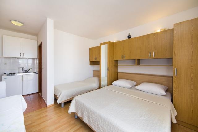 CK Chorvatsko Gradac Vila Slavena studio 2+1