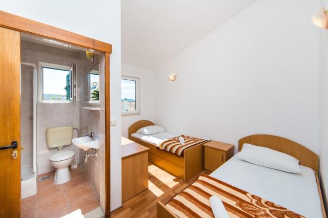 CK Chorvatsko Gradac Vila Slavena APT ložnice oddělené lůžka
