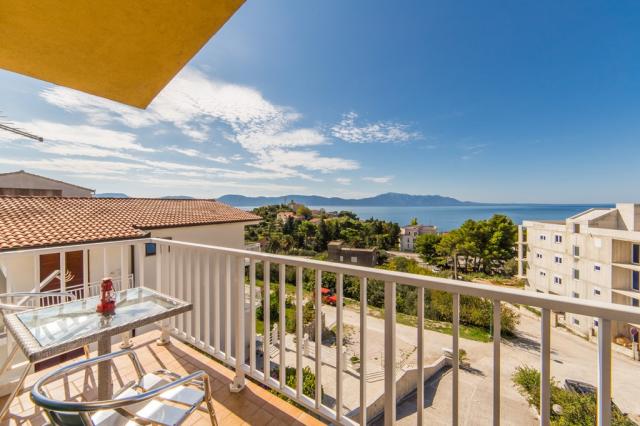 CK Chorvatsko Gradac Vila Slavena APT výhled z balkonu