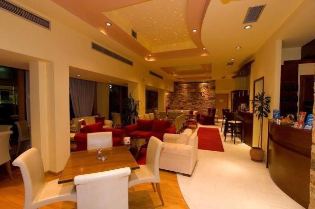 Lobby v hotelu Lito, Edipsou, ostrov Evia, Řecko, CK