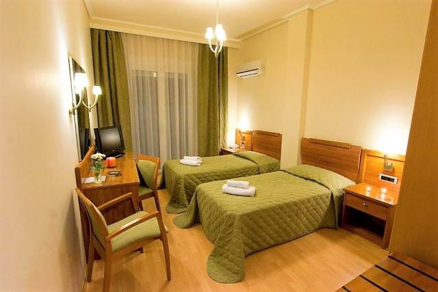 Dvoulůžkový pokoj, hotel Lito, Edipsou, ostrov Evia, Řecko, CK
