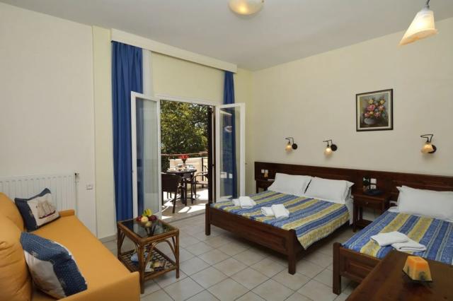 Třílůžkový pokoj s možností přistýlky, hotel Katia, Afissos, Pe