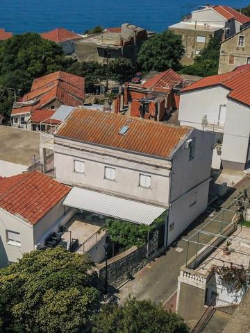 CK Gradac vila Mari a Kiara