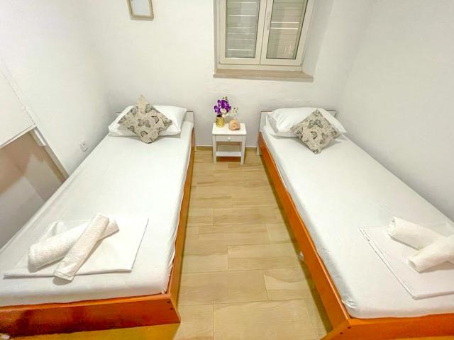 CK Gradac apartman Mari a Kiara 1. ložnice