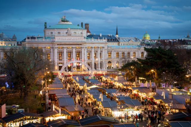 Adventní trhy ve Vídni, Rakousko, CK