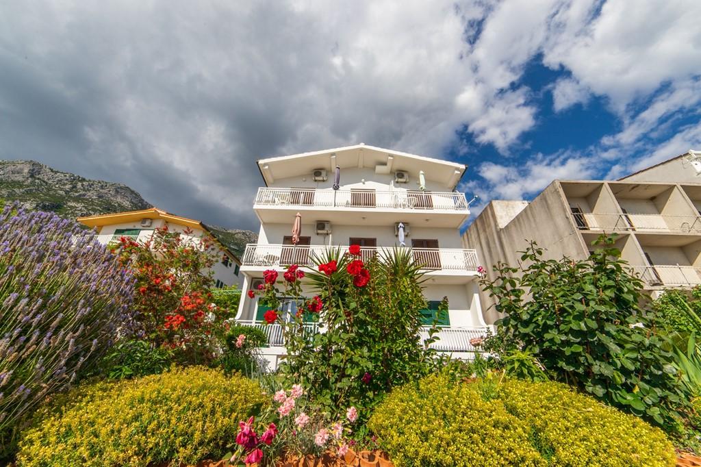 CK Gradac vila Neda pohled