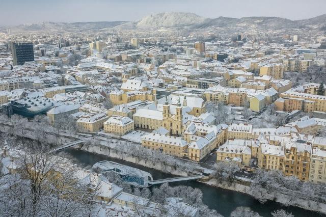 Zasněžený Graz, Rakousko, CK