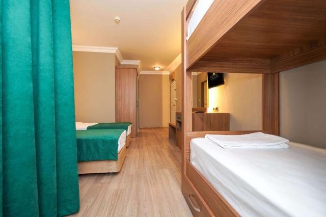 Hotel Ergun, pokoj 3+1 s patrovou postelí, Alanya, Turecko, CK