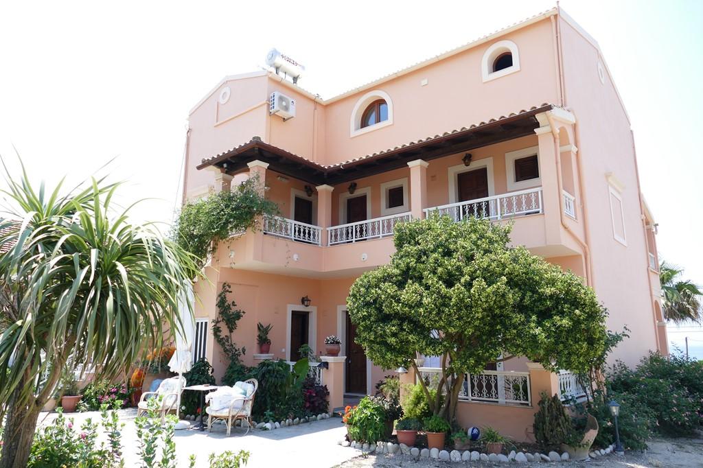 CK Řecko Korfu Agios Georgios apartmánový dům Romeo