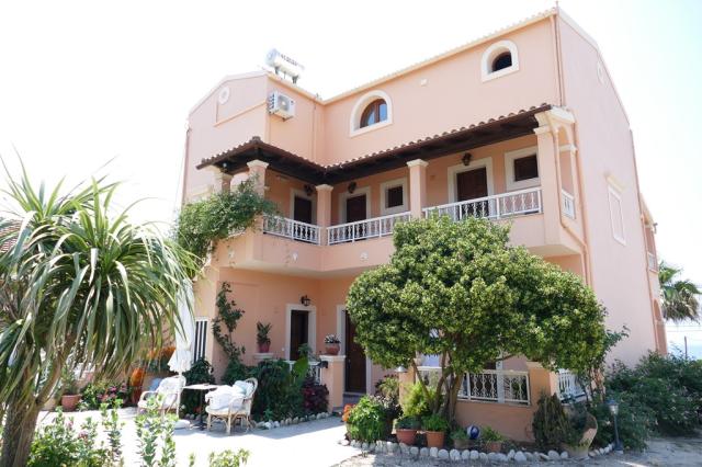 CK Řecko Korfu Agios Georgios apartmánový dům Romeo