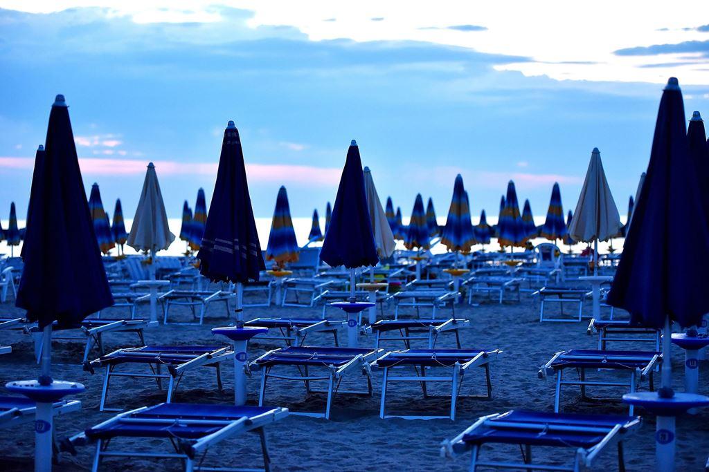 Východ slunce v Lido di Savio, Itálie, CK