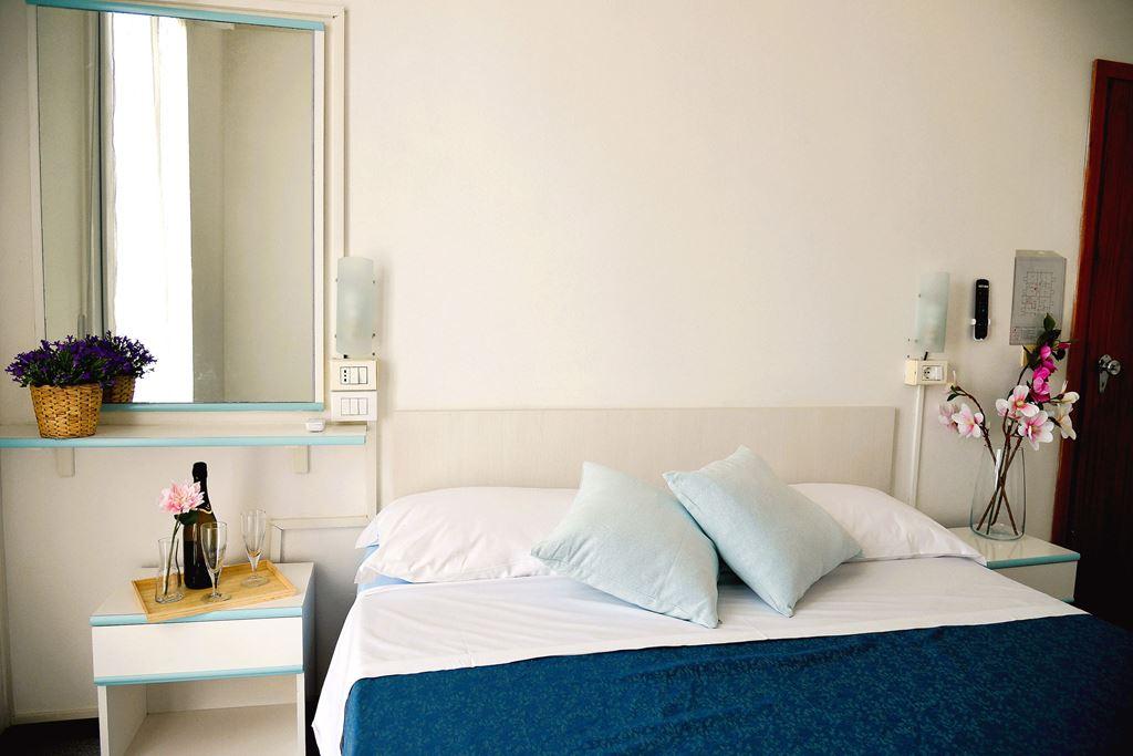 Dvoulůkový pokoj v hotelu Lima, Lido di Savio, Itálie, CK