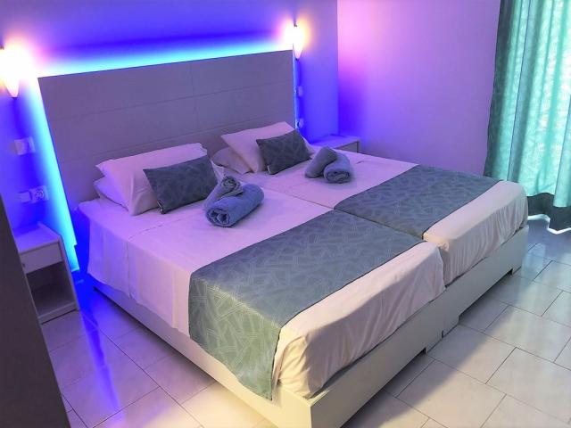 Dvoulůžkový pokoj, hotel Silver Beach, Roda, Korfu, Řecko, CK