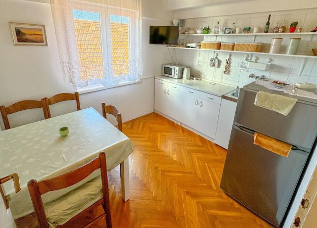 CK Chorvatsko Gradac, vila ETA