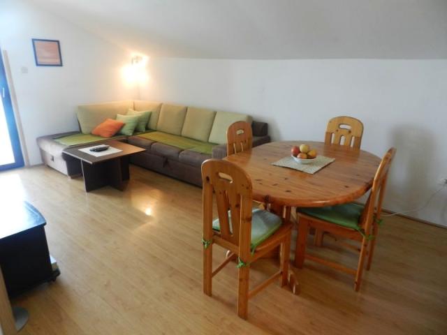 CK Chorvatsko Gradac, vila Marušic