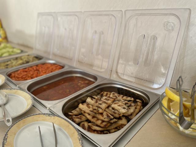 Buffet-table_09