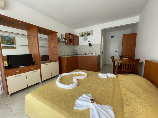 Apartment-401_02