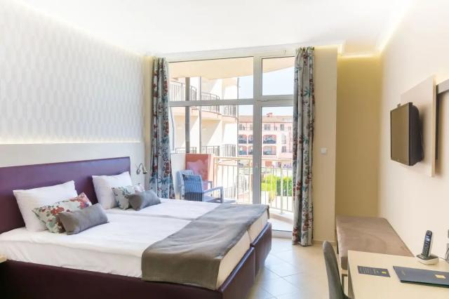 24275269-mpm-astoria