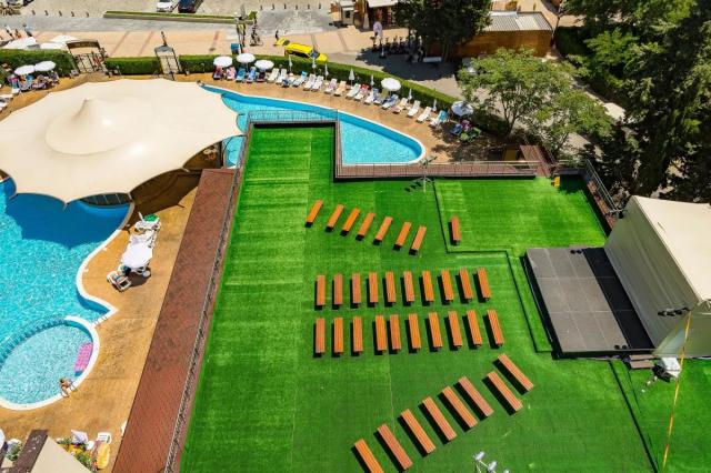 24275270-mpm-astoria