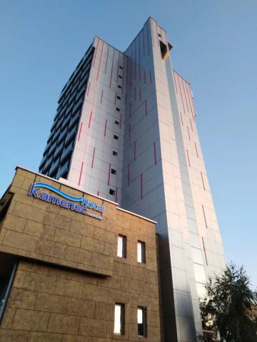871178-kamenec