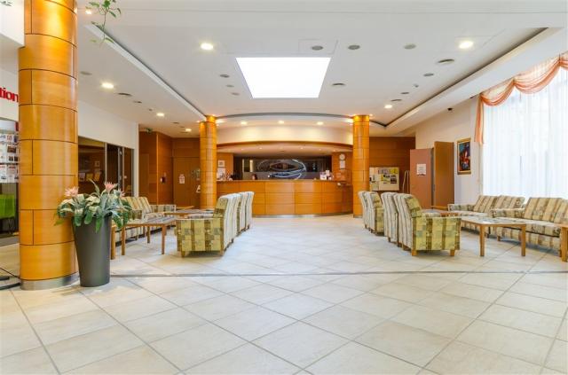 HH Aqua-Sol, Lobby.jpg