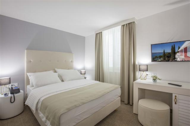 Comfort_Double_Room_S3_1.jpg