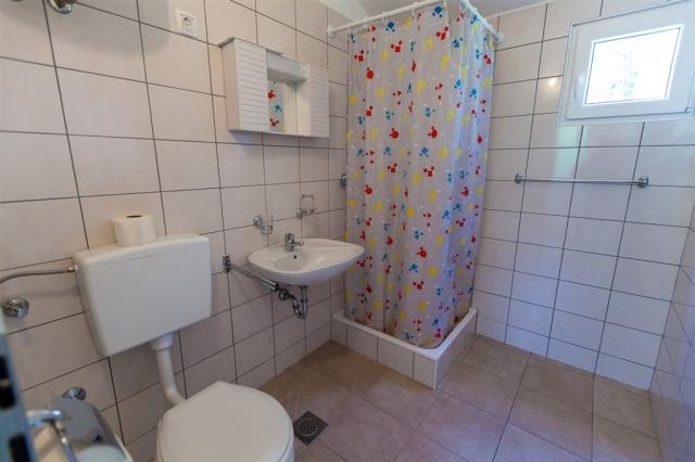 Bathroom_pavilions Kacjak (1).jpg