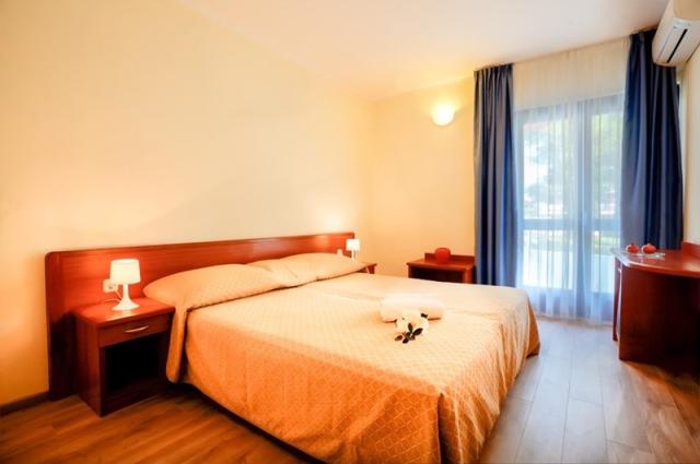 fotky-exporty-velky-centinera-hotel-dvouluzkovy-pokoj-bez-balko
