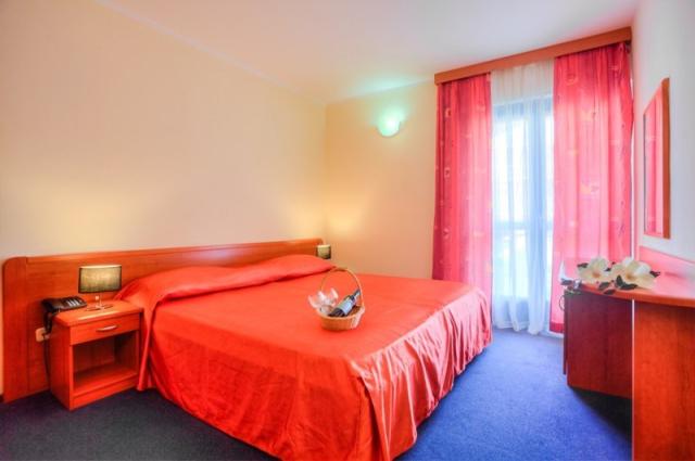 fotky-exporty-velky-centinera-hotel-dvouluzkovy-pokoj-bez-balko