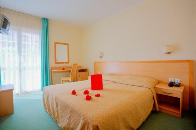 fotky-exporty-velky-centinera-hotel-dvouluzkovy-pokoj-bez-balko