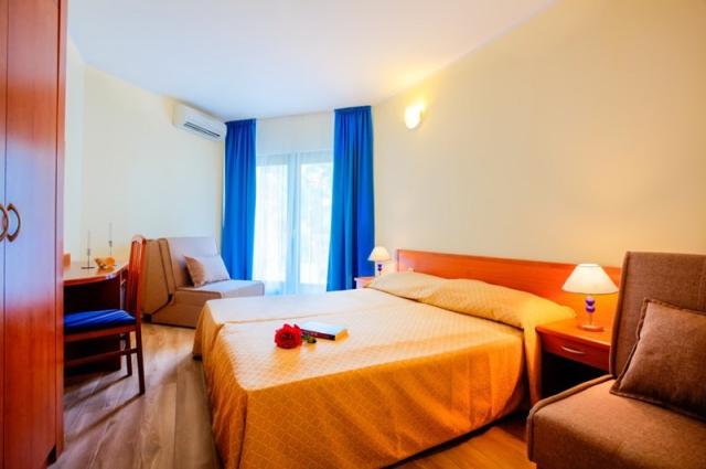 fotky-exporty-velky-centinera-hotel-dvouluzkovy-pokoj-s-pristyl