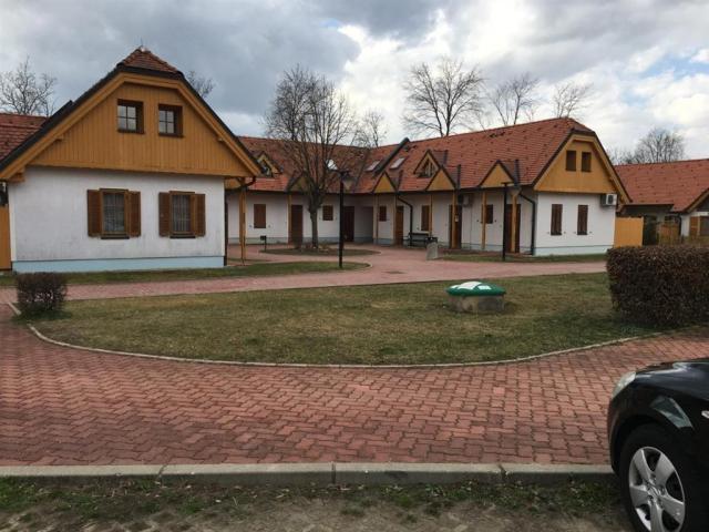 193819309.jpg