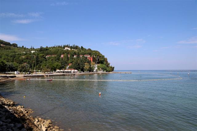 Salinera_beach8_Foto_Andrej_Kriz_lowres1.jpg