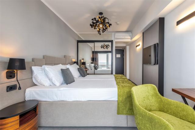 Standard Double or Twin Room (2).jpg