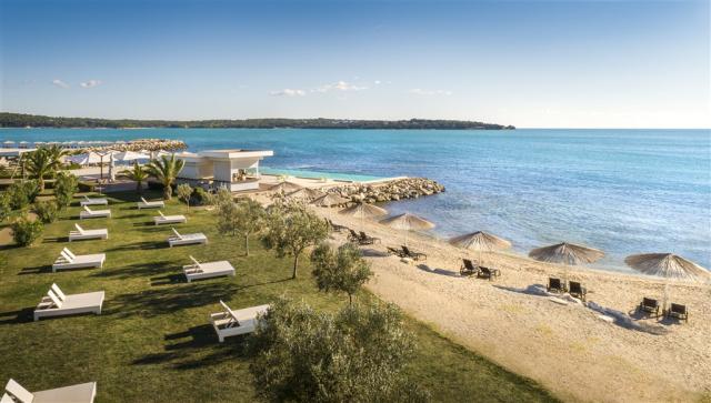 Aminess_Maestral_Hotel_Beach_5.jpg