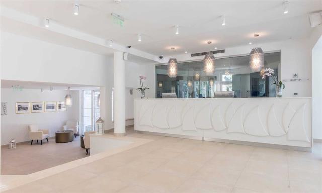 Hotel-Bellevue---Reception.jpg