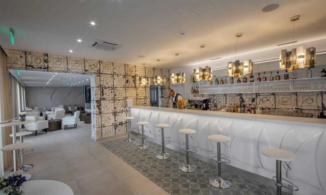 Hotel-Bellevue---Aperitiv-bar.jpg